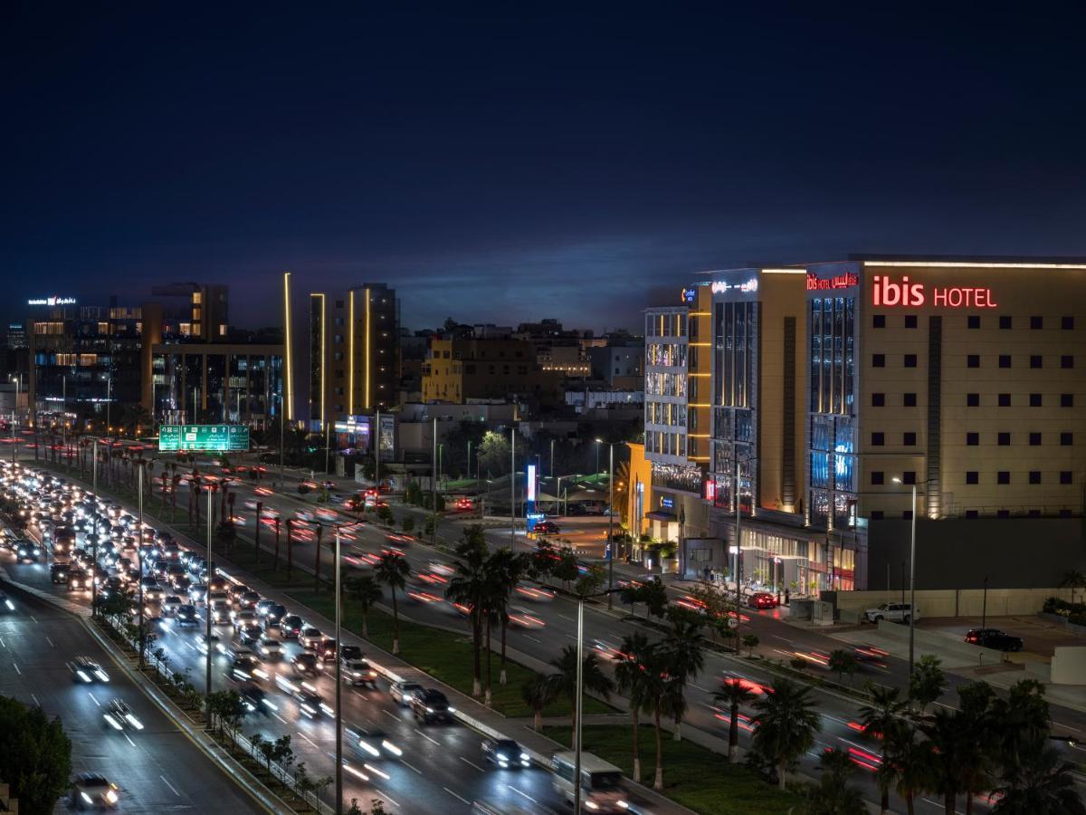 Ibis Jeddah Malik Road Hotel Exterior photo